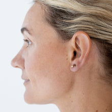 Load image into Gallery viewer, 9kt Gold and Garnet Studs