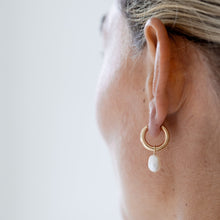 Load image into Gallery viewer, Classic Pearl Charms