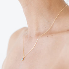 Load image into Gallery viewer, 9kt Gold Oval Topaz Pendant