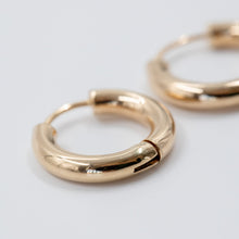Load image into Gallery viewer, 9kt Gold Aura Hoops