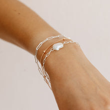 Load image into Gallery viewer, Silver Paperclip Bracelet