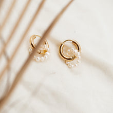 Load image into Gallery viewer, Mini Pearly Hoop Loop