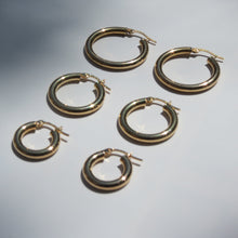 Load image into Gallery viewer, 9kt Gold La Dolce Vita Hoops