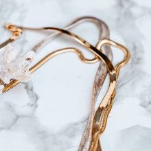 Load image into Gallery viewer, 9kt Gold Herringbone Necklace