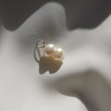Load image into Gallery viewer, Peanut Pearl Pendent