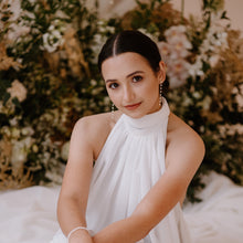 Load image into Gallery viewer, Delilah pearl Earrings