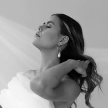 Load image into Gallery viewer, Adah baroque pearl earrings