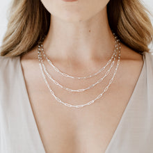 Load image into Gallery viewer, The Paperclip chain