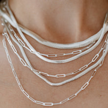 Load image into Gallery viewer, The Paperclip chain