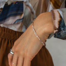 Load image into Gallery viewer, Silver Paperclip Bracelet