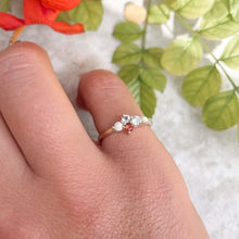 Load image into Gallery viewer, Birsthone cluster ring