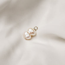 Load image into Gallery viewer, Peanut Pearl Pendent