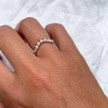 Load image into Gallery viewer, Pearl & moissanite wedding band