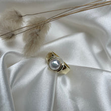 Load image into Gallery viewer, Art deco pearl ring