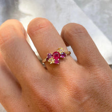 Load image into Gallery viewer, The Chloe Cluster ring