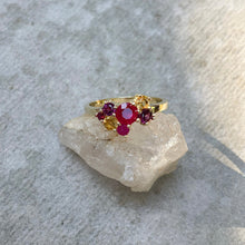 Load image into Gallery viewer, The Chloe Cluster ring