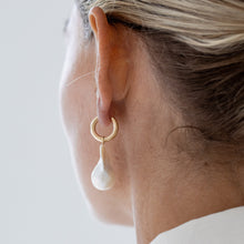 Load image into Gallery viewer, 9kt Gold Aura Hoops
