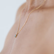 Load image into Gallery viewer, 9kt Gold Oval Topaz Pendant

