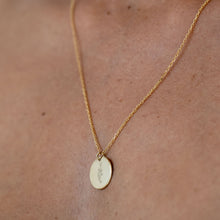 Load image into Gallery viewer, Birth Flower Pendant Necklace
