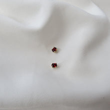 Load image into Gallery viewer, 9kt Gold and Garnet Studs
