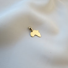 Load image into Gallery viewer, 9kt Gold Africa Pendant
