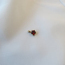 Load image into Gallery viewer, 9kt Gold Round Garnet Pendant
