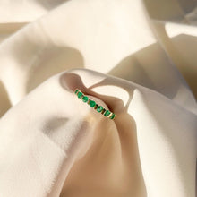 Load image into Gallery viewer, 9kt Gold Bold Emerald Ring
