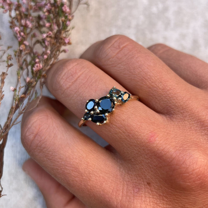 Sapphire hot sale cluster ring