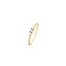Load image into Gallery viewer, Trinity pearl ring 9kt gold
